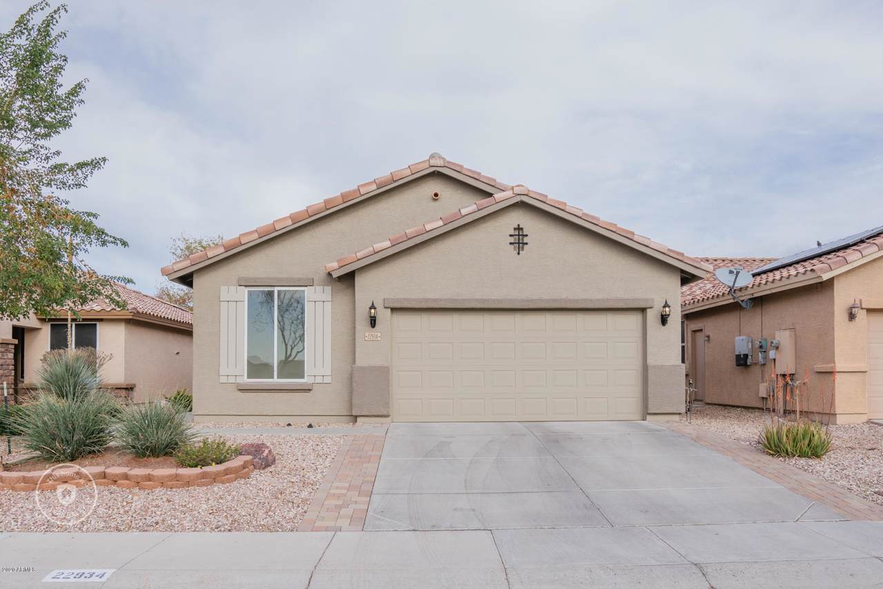 22934 Desert Bloom Street - Photo 1