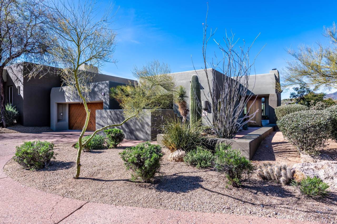 9951 Graythorn Drive - Photo 1