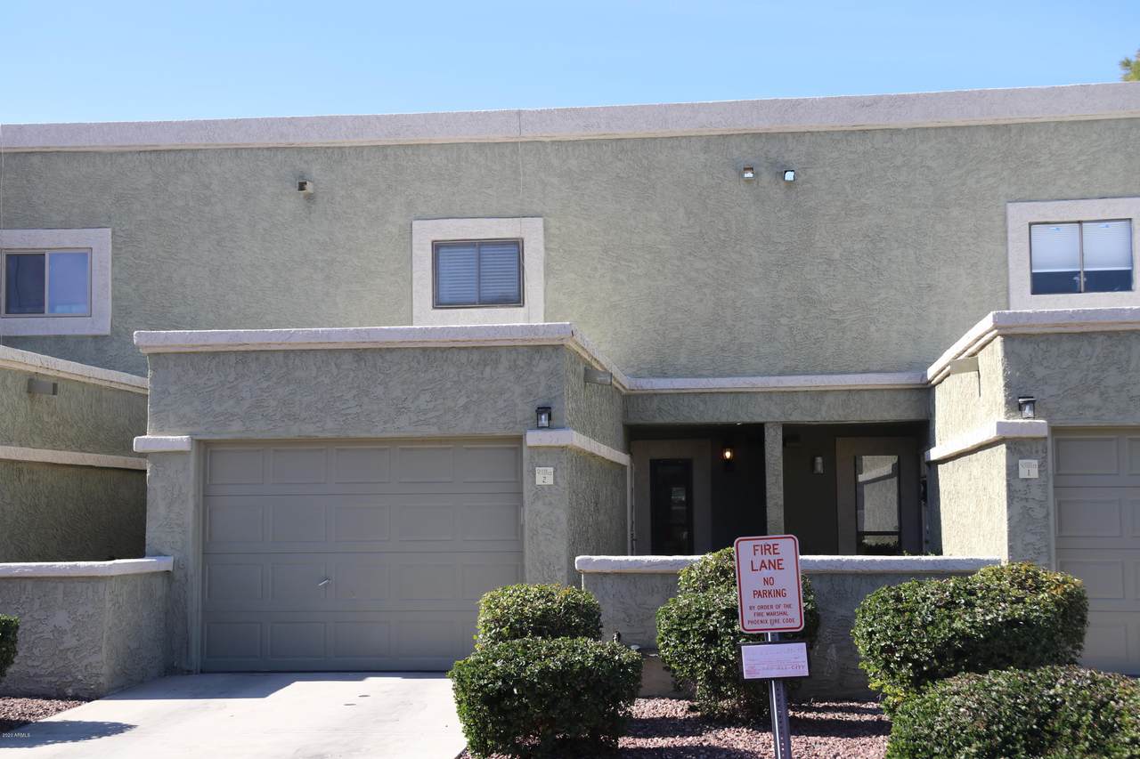 815 Grovers Avenue - Photo 1