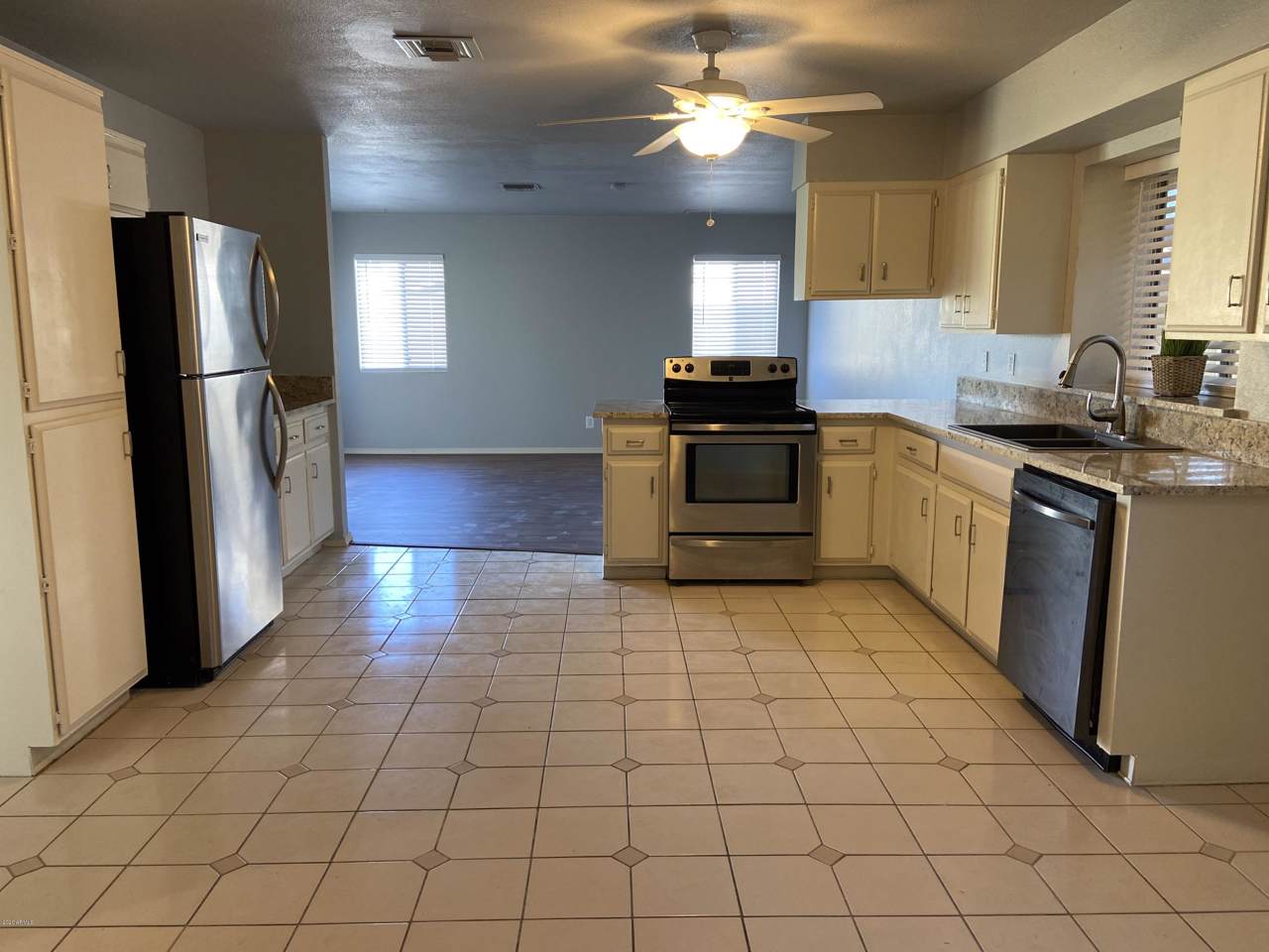4976 Villa Rita Drive - Photo 1
