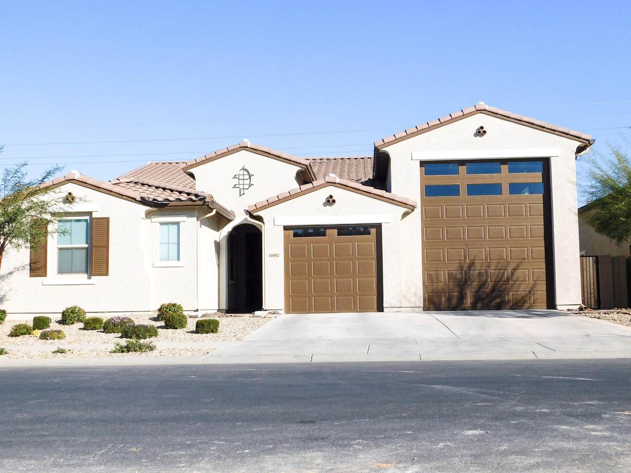 16082 Shaw Butte Drive - Photo 1