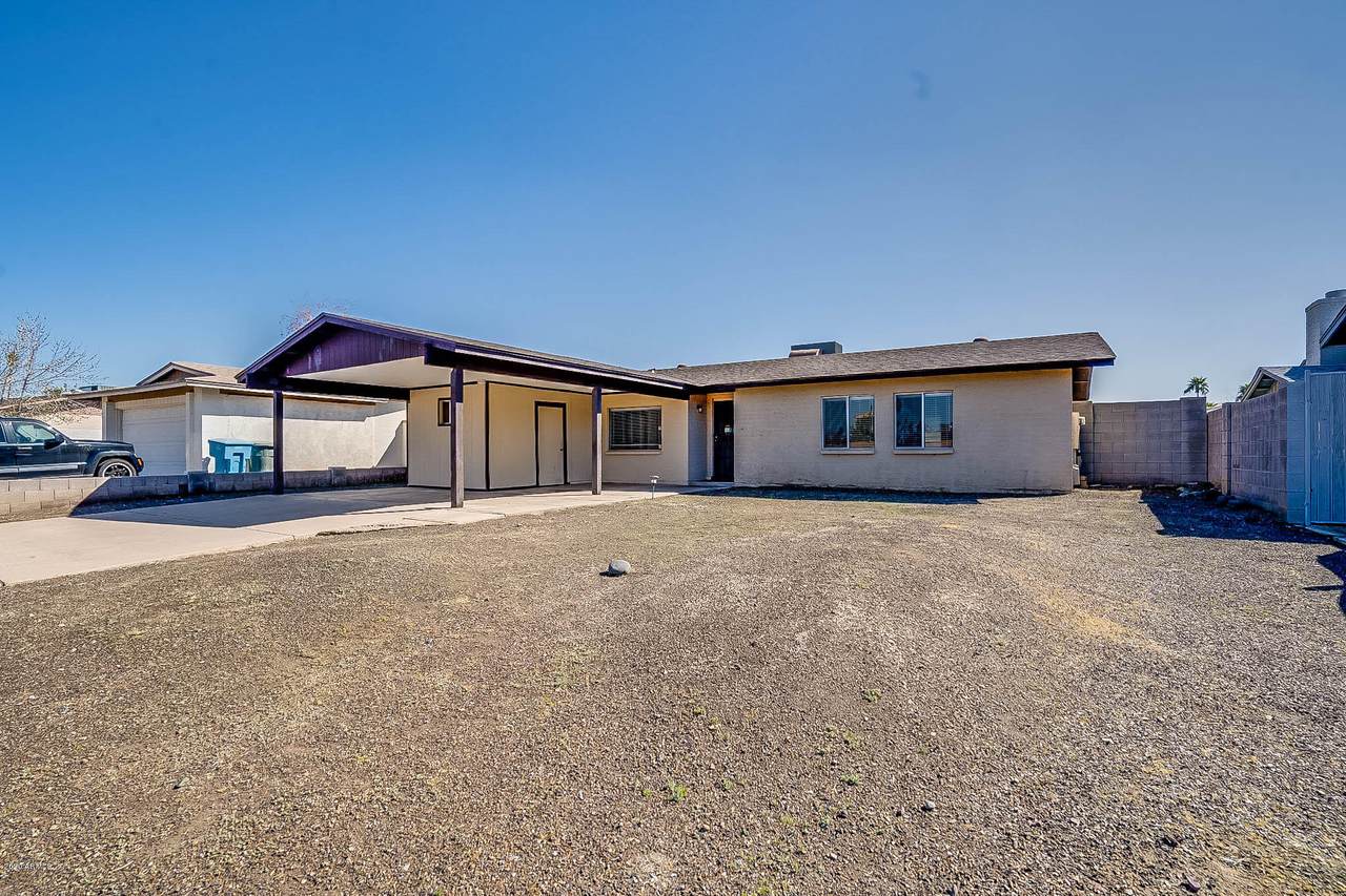 17445 9TH Avenue - Photo 1