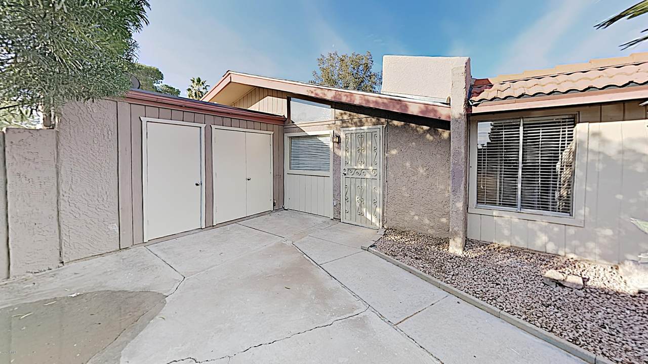633 May Street - Photo 1