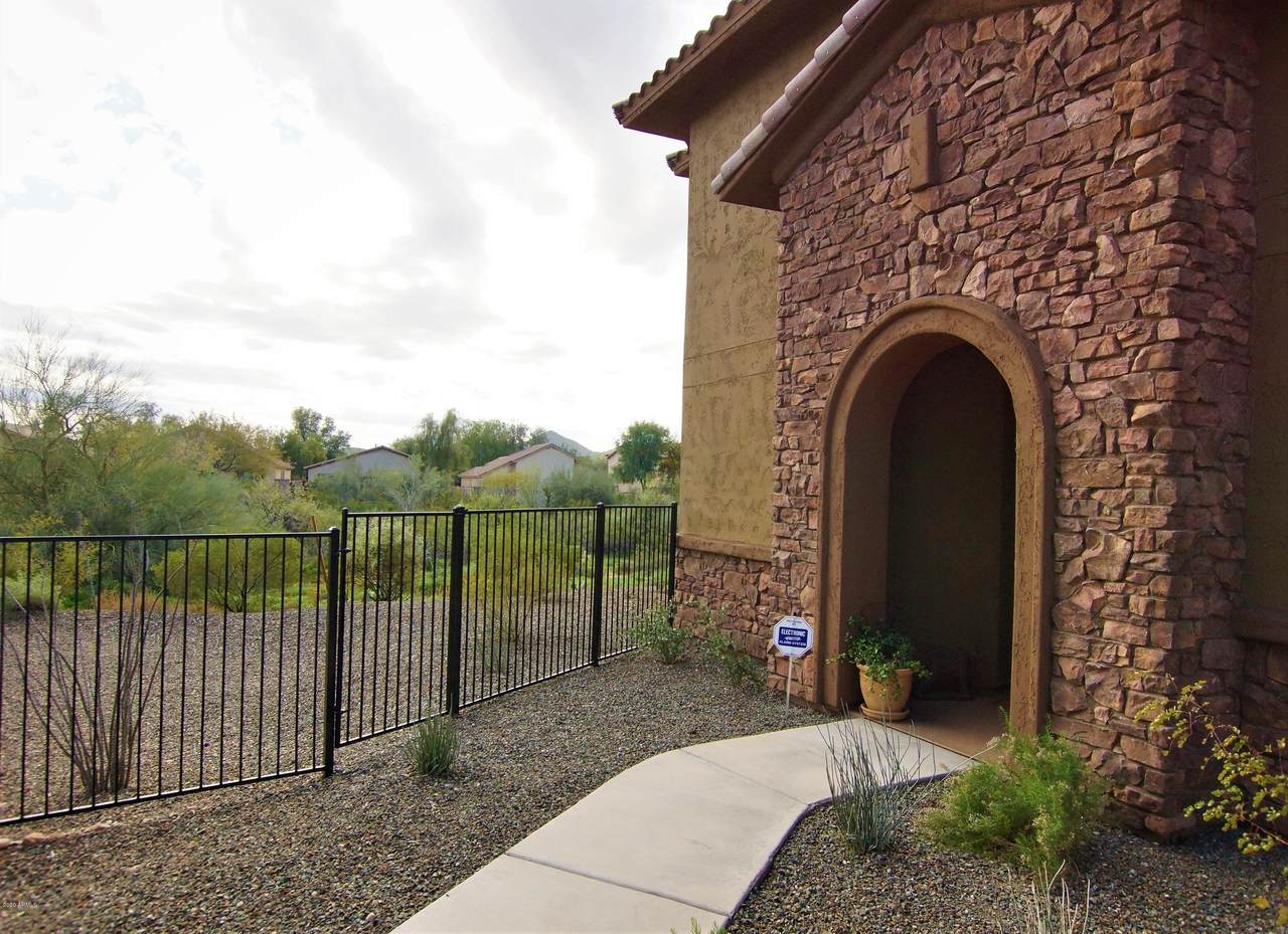 2425 Bronco Butte Trail - Photo 1