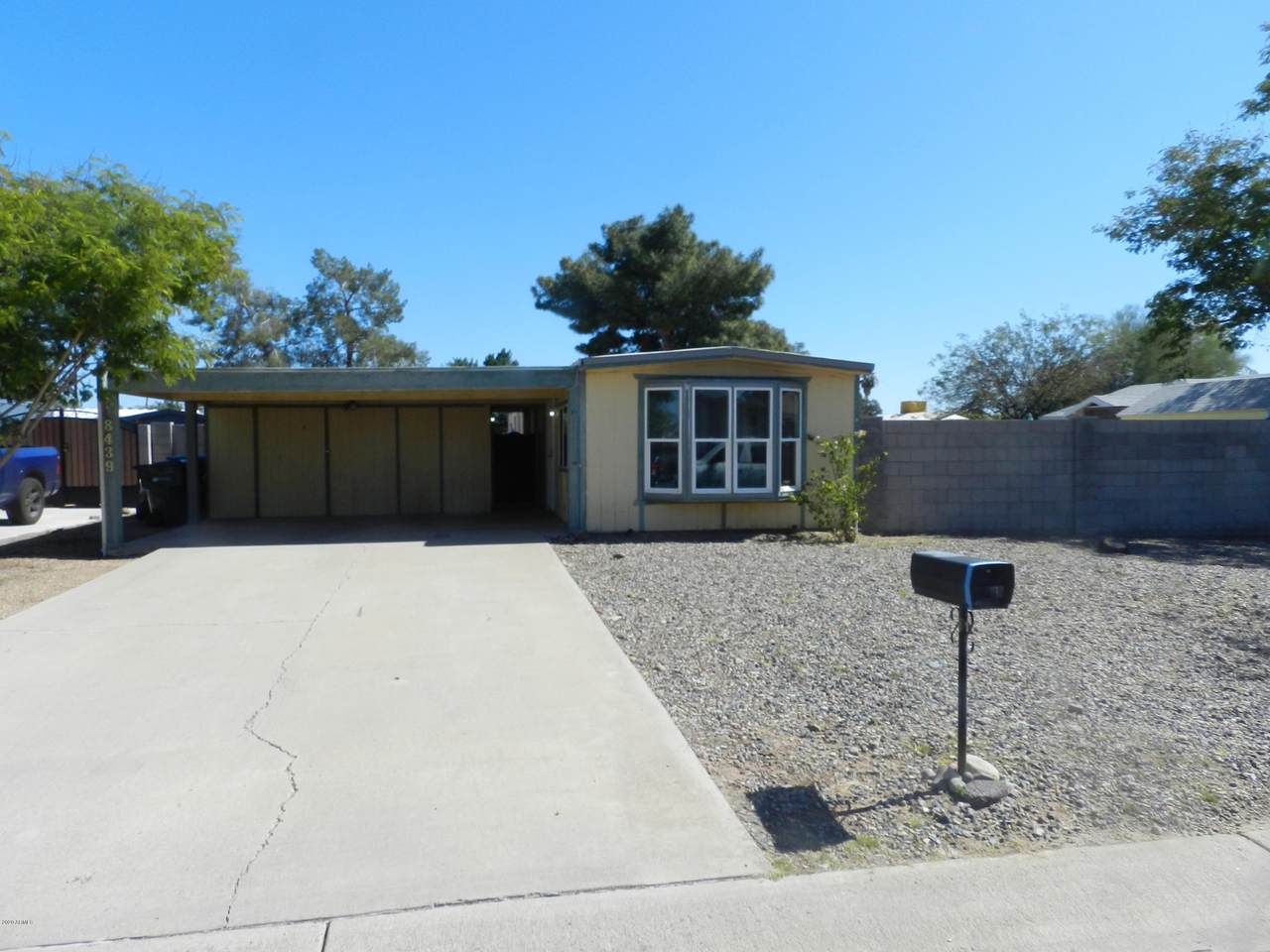 18439 2ND Street - Photo 1