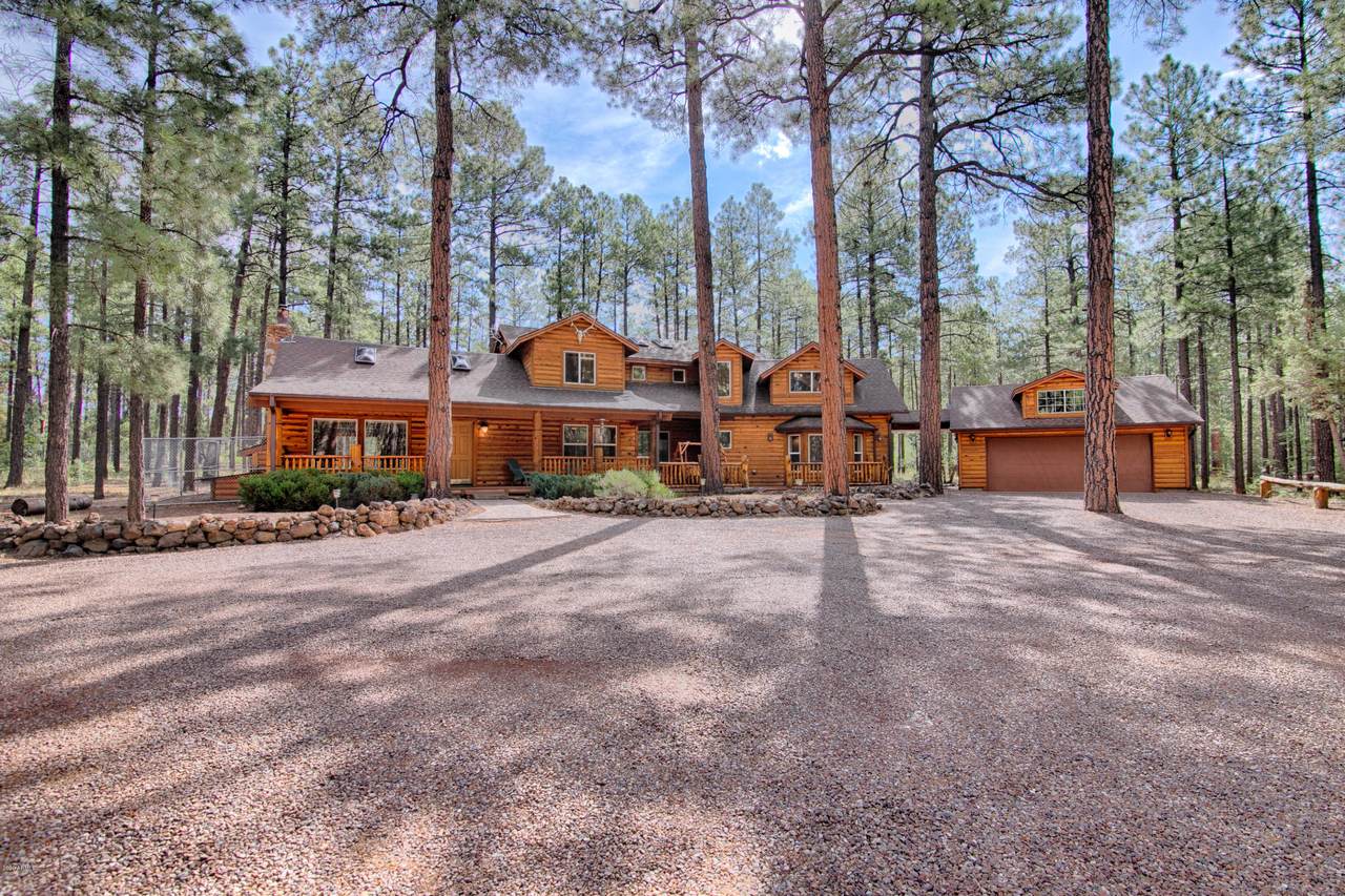 1025 Monarch Circle - Photo 1