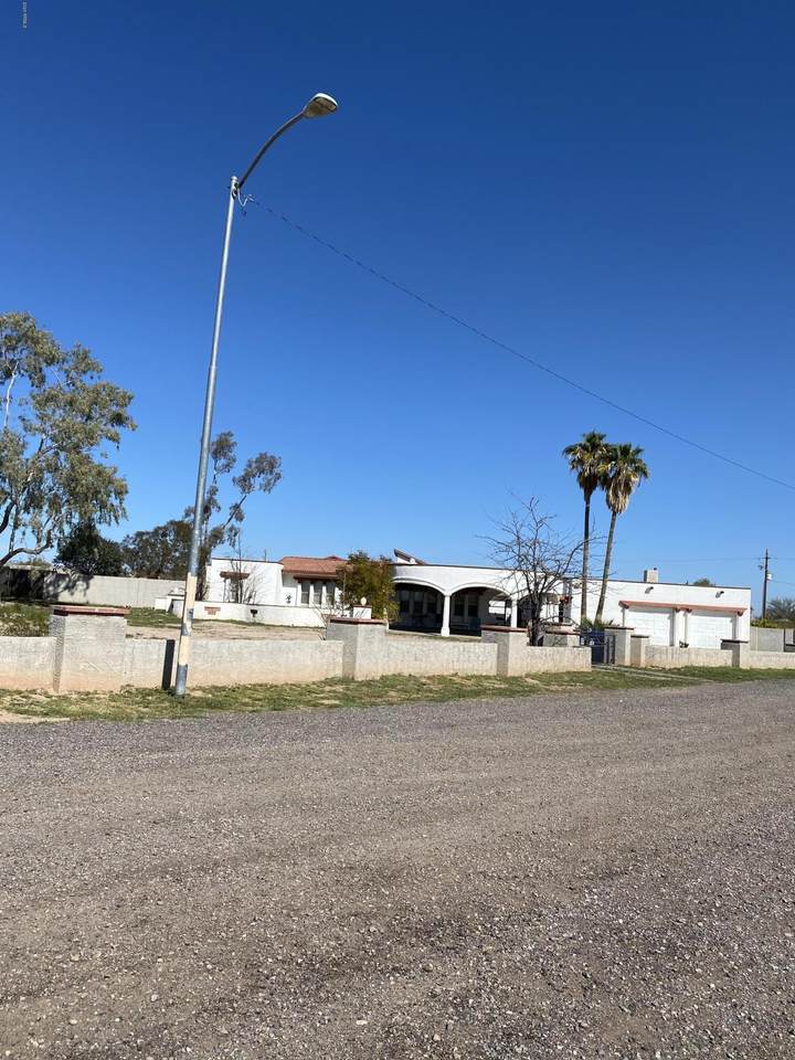24413 Citrus Road - Photo 1