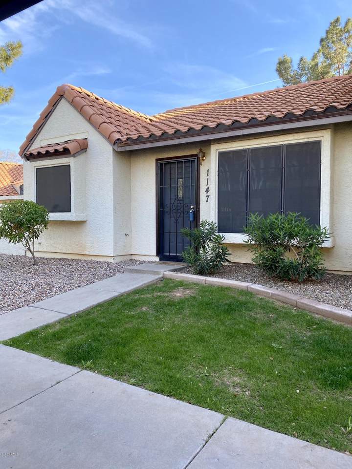 921 University Drive - Photo 1