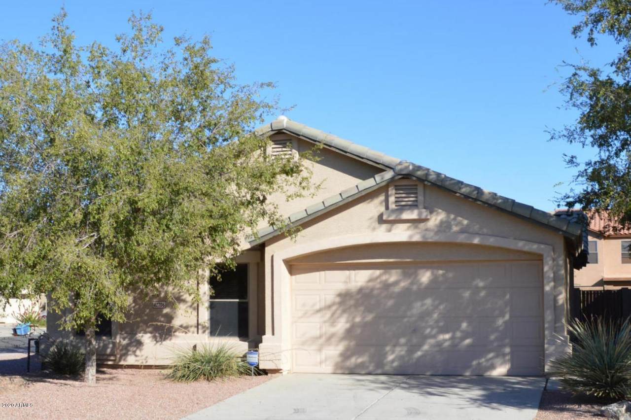 42706 Colby Drive - Photo 1