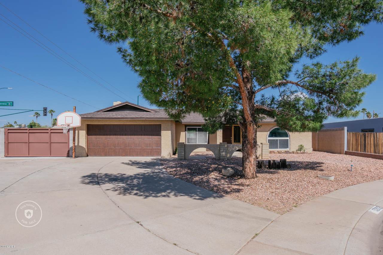 5202 Karen Drive - Photo 1