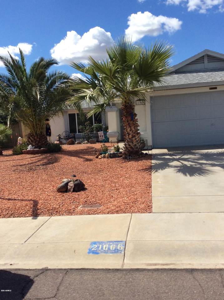 21066 33RD Lane - Photo 1