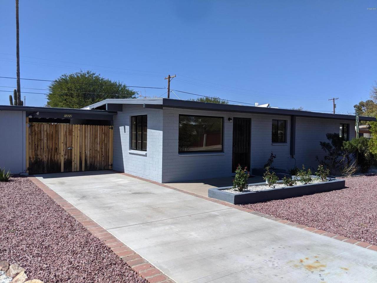 1022 Eli Drive - Photo 1