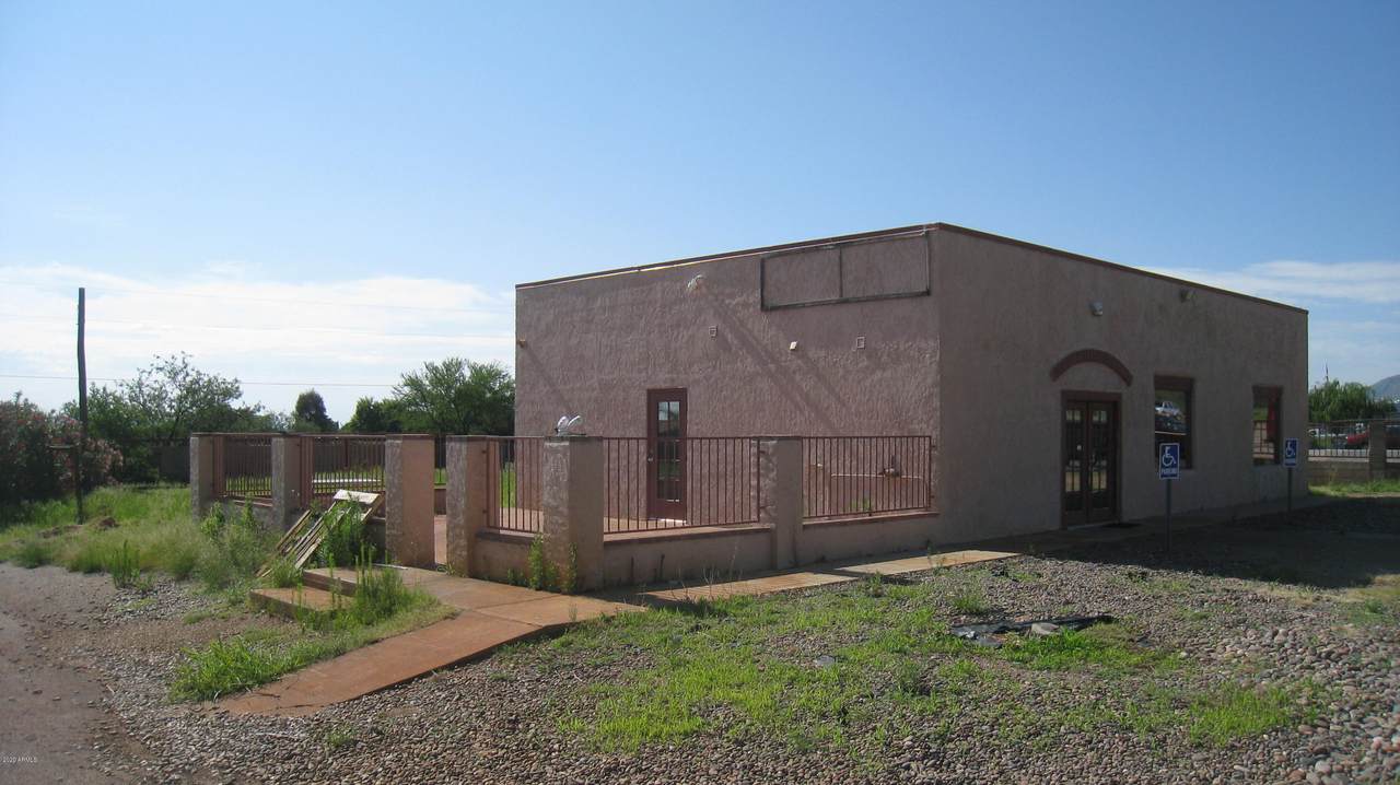 4027 Sagebrush Road - Photo 1
