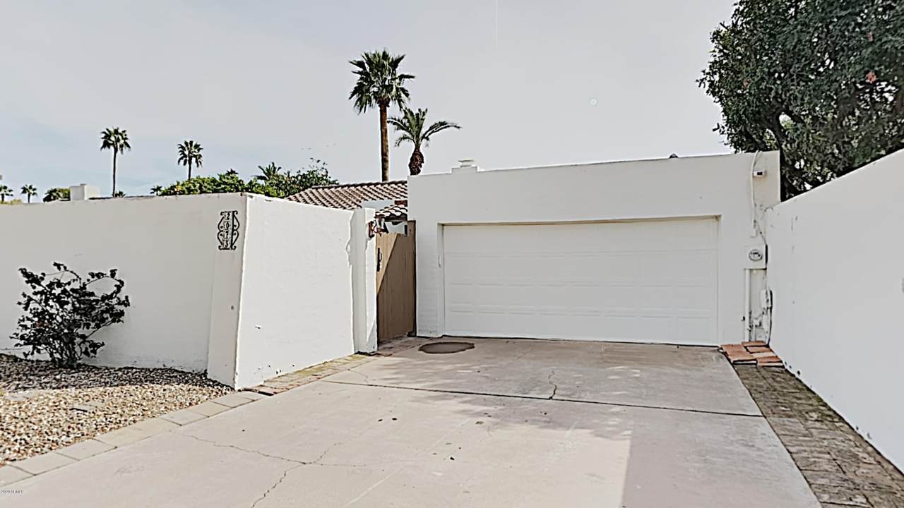 2073 Alameda Drive - Photo 1
