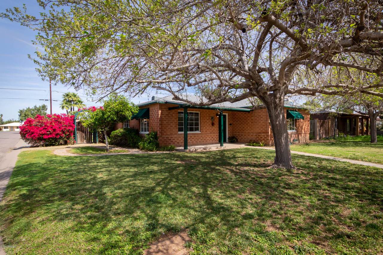 2034 Mulberry Drive - Photo 1