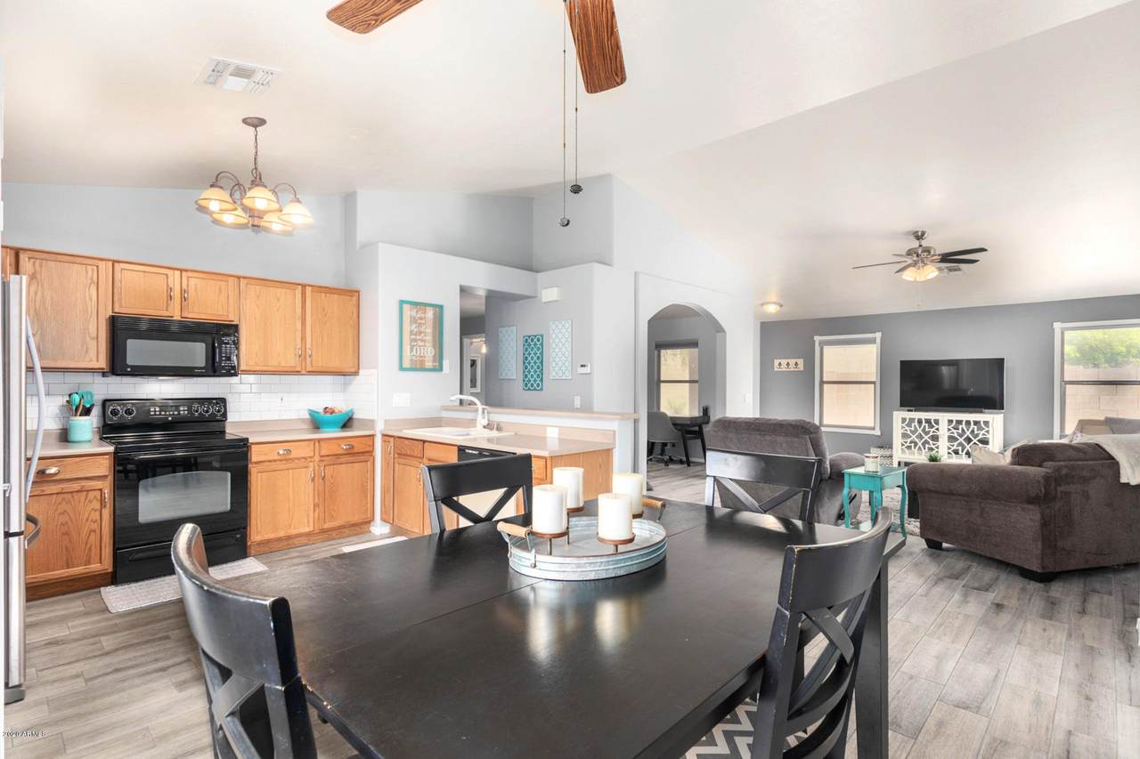 9227 Cinnabar Avenue - Photo 1