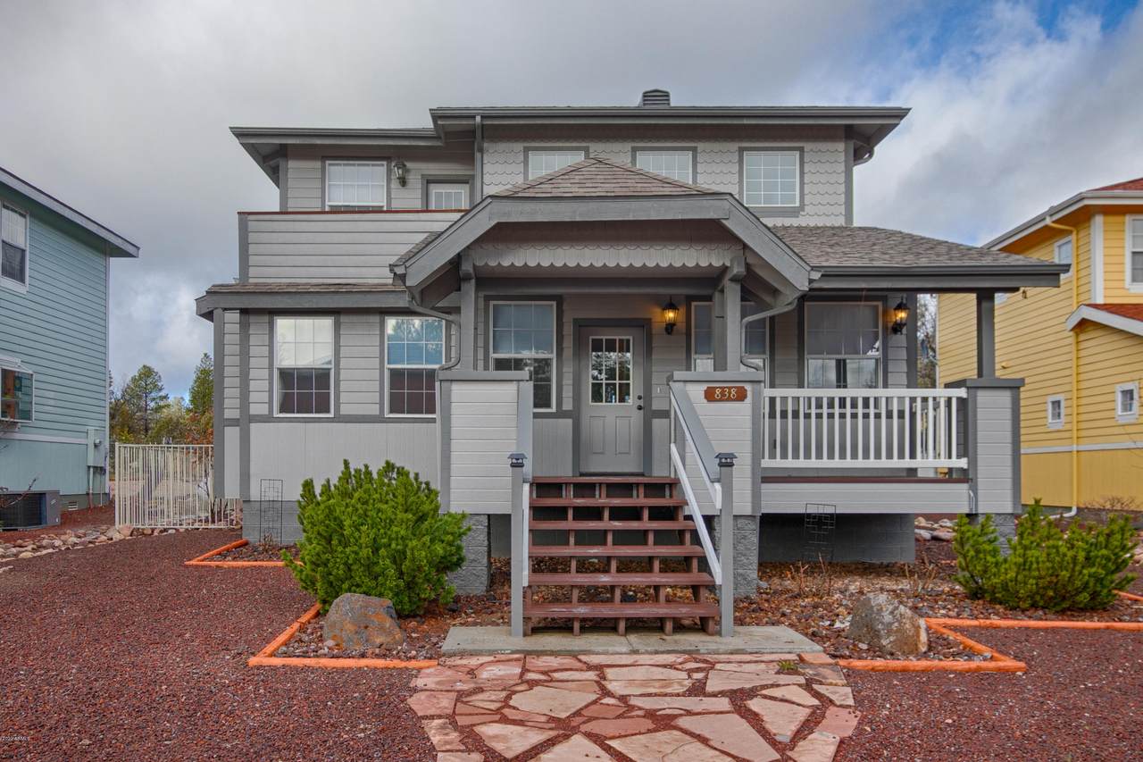 838 Larson Road - Photo 1