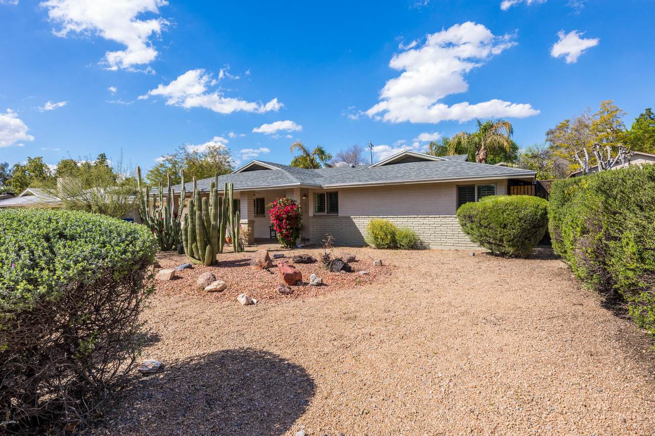 110 Harmont Drive - Photo 1