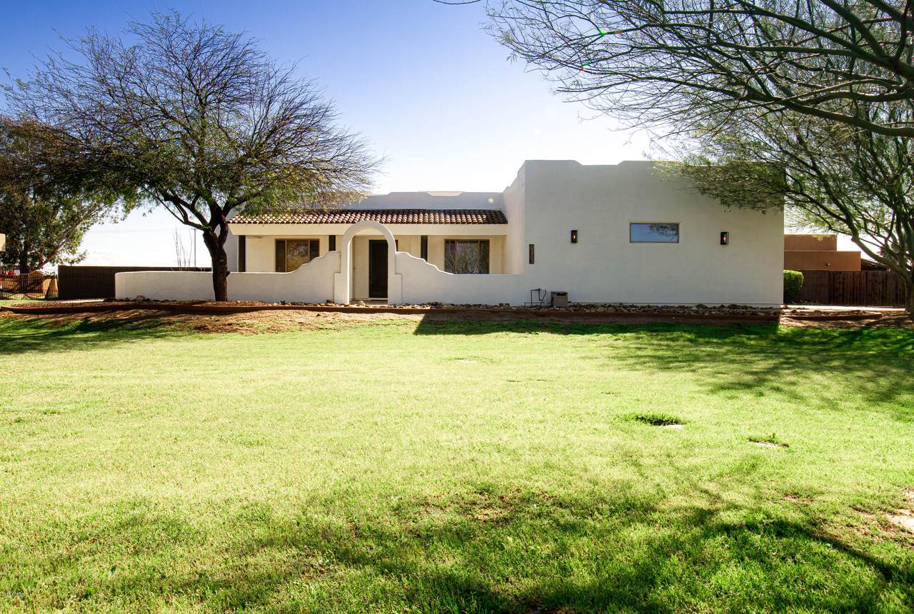 6313 195TH Drive - Photo 1