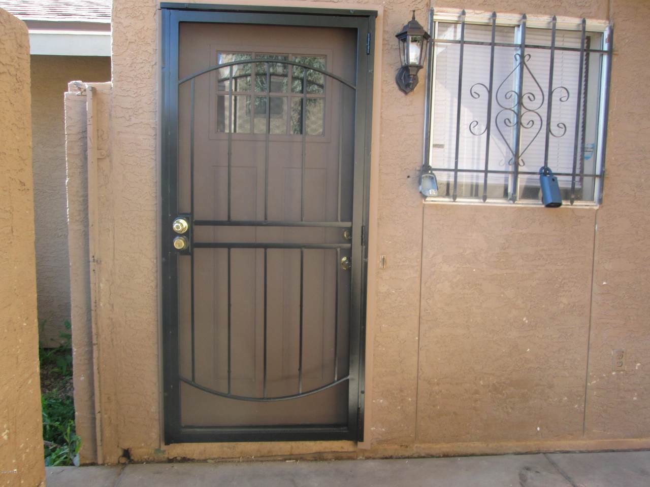 6902 Villa Road - Photo 1