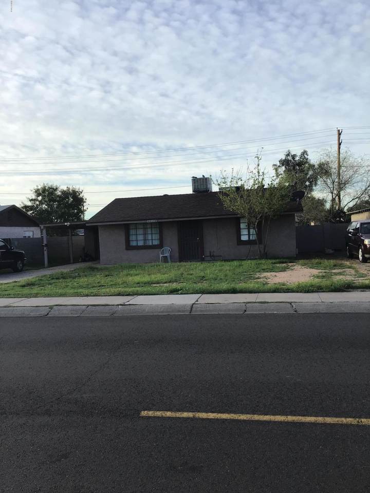 3315 Oak Street - Photo 1