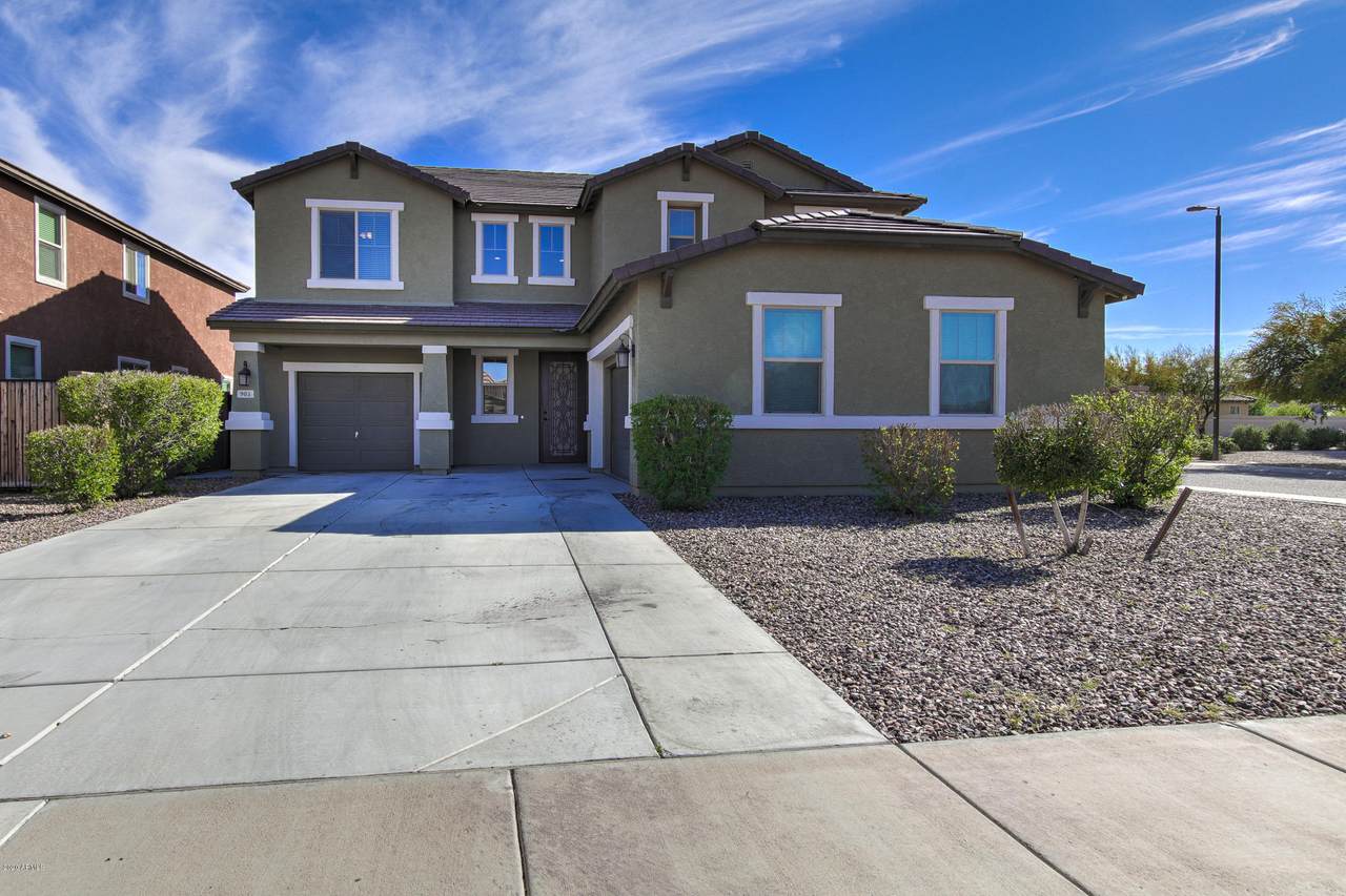 905 Desert Hollow Drive - Photo 1