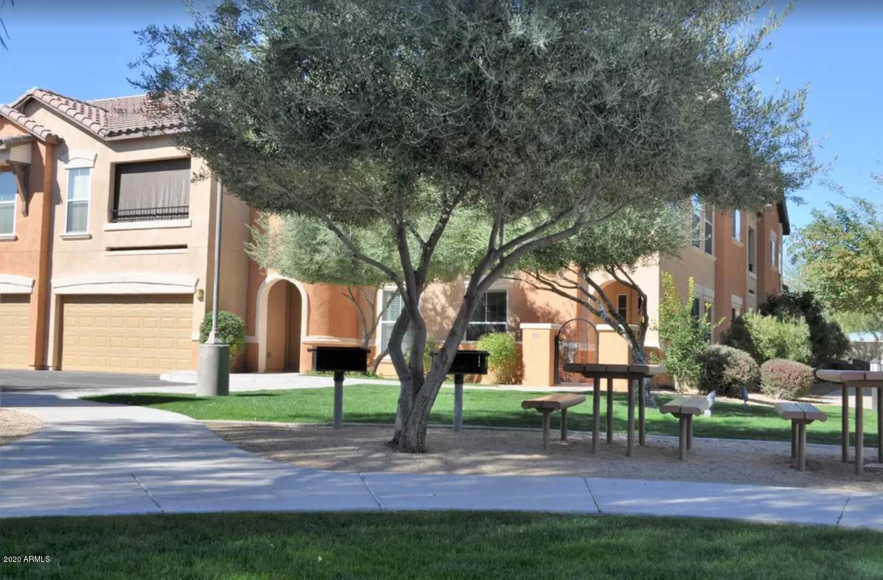 14575 Mountain View Boulevard - Photo 1 14575 Mountain View Boulevard - Photo 1