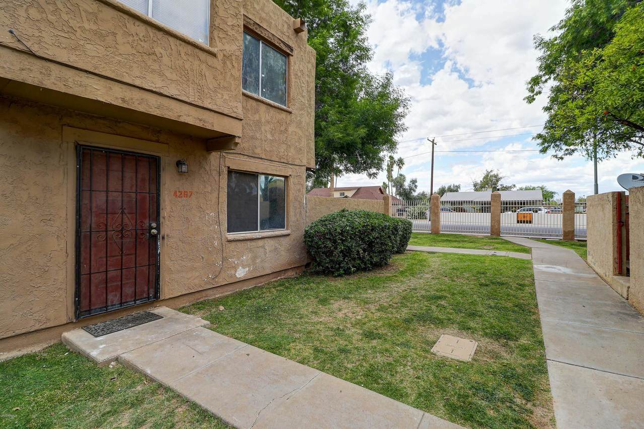 4267 68TH Lane - Photo 1