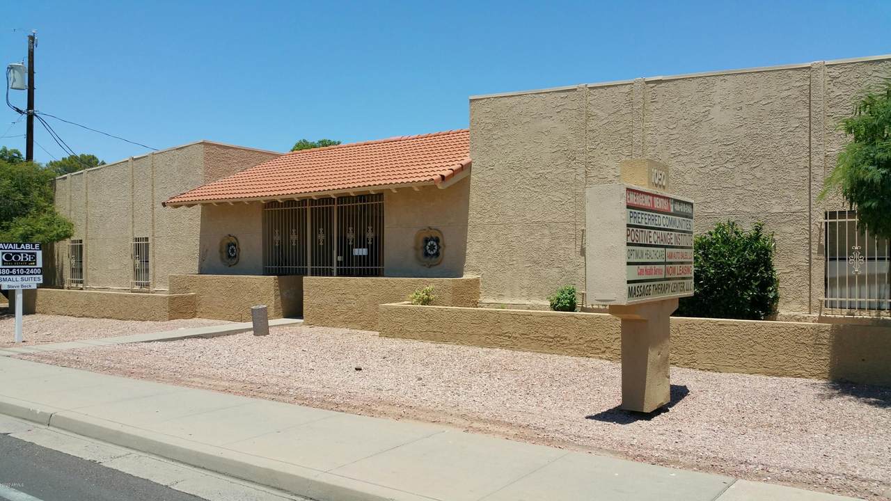1050 University Drive - Photo 1