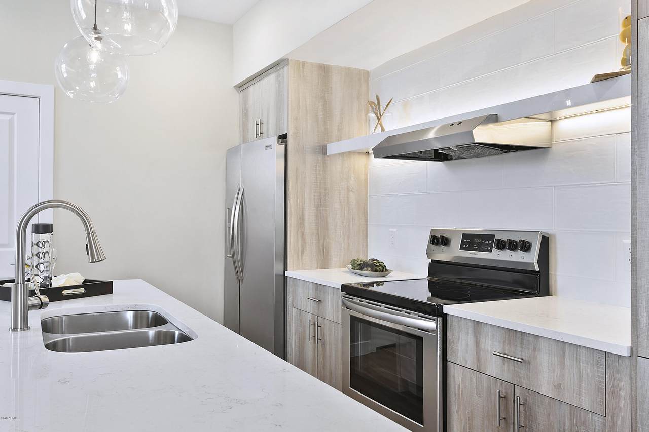 953 2nd Street - Photo 1
