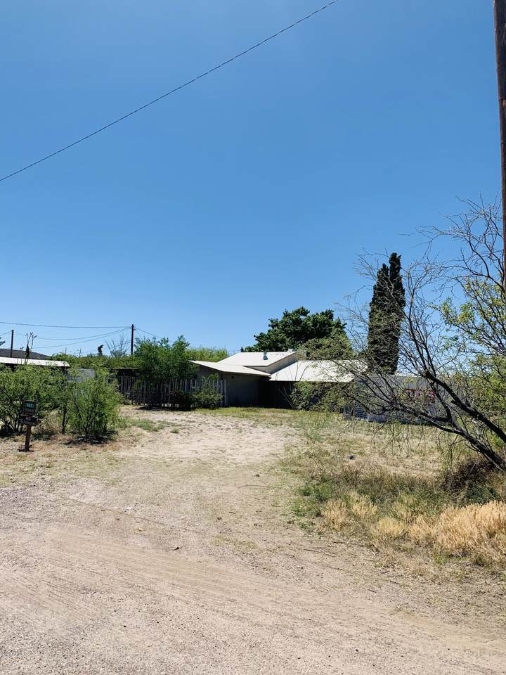 107 13TH Street - Photo 1