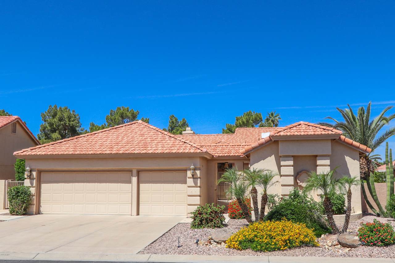25436 Queen Palm Drive - Photo 1 25436 Queen Palm Drive - Photo 1