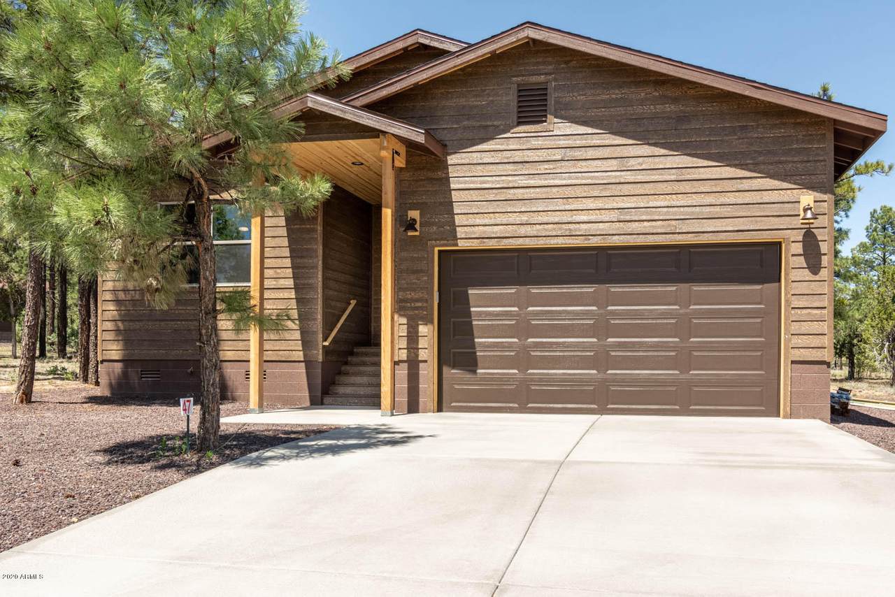 601 Mountain Pines Avenue - Photo 1