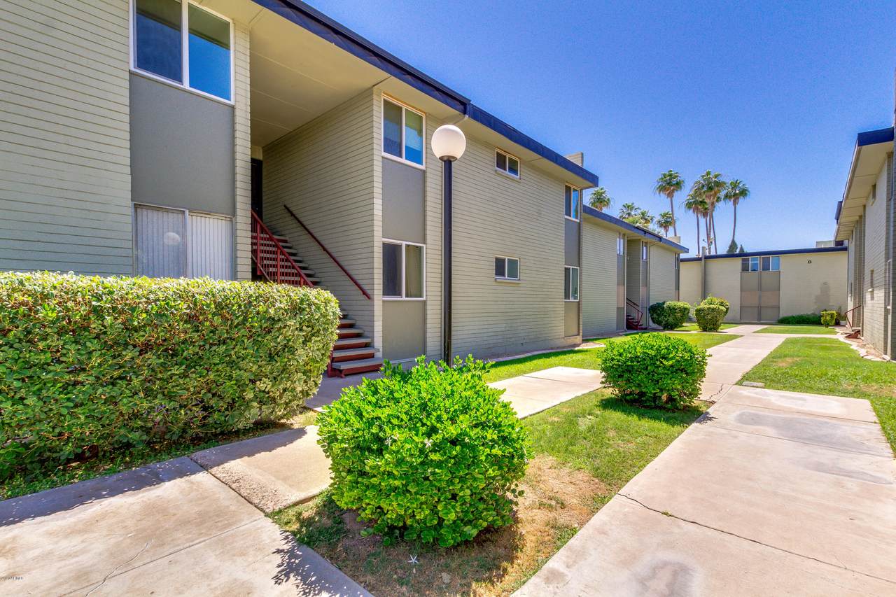 6767 7TH Street - Photo 1