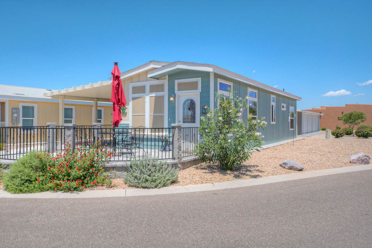 8865 Baseline Road - Photo 1
