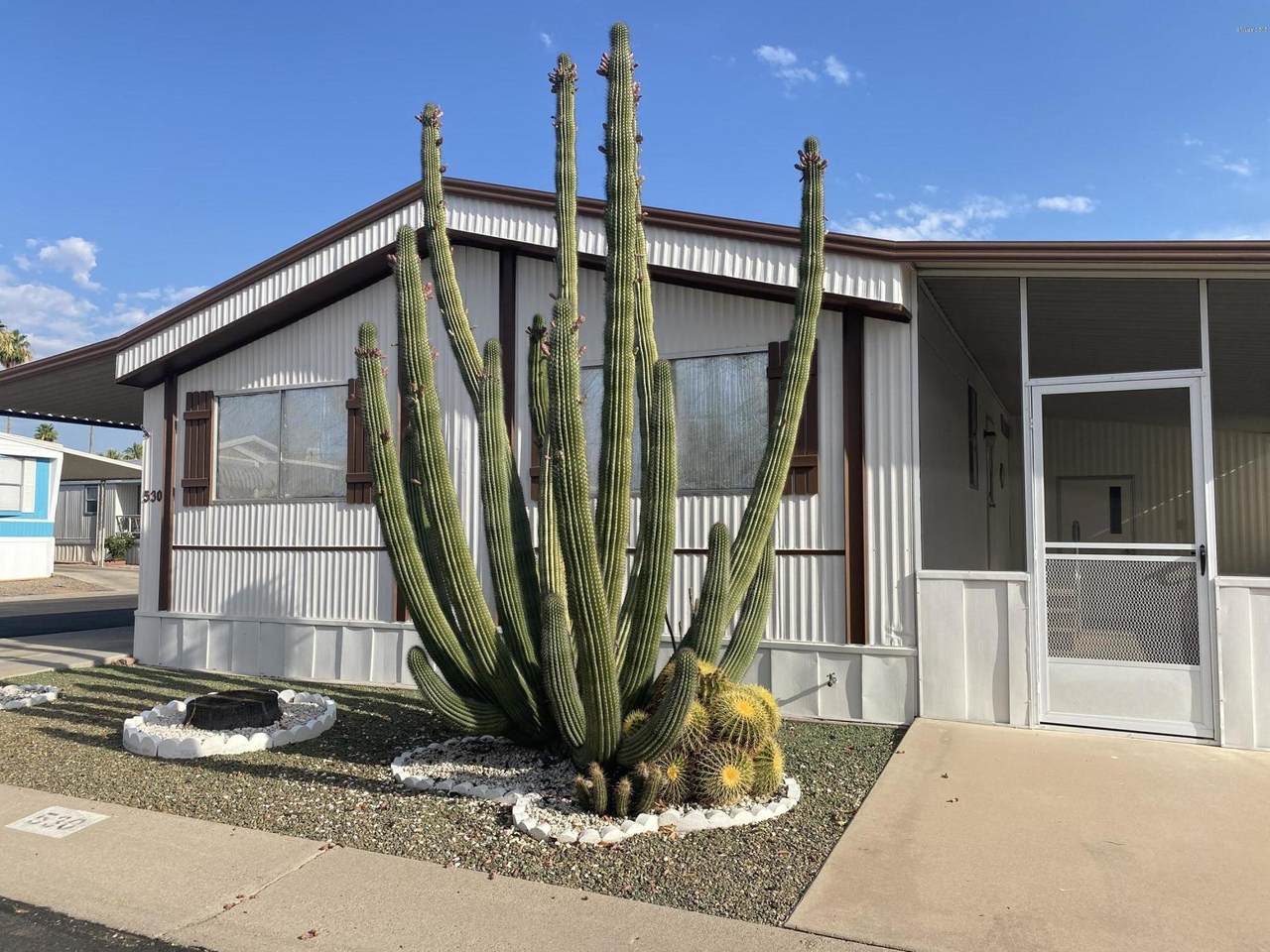 4065 University Drive - Photo 1