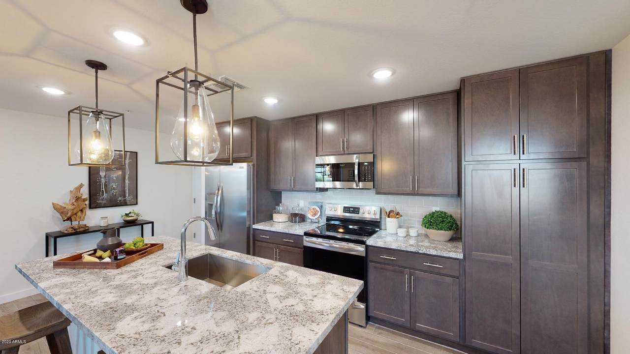 155 Lakeview Boulevard - Photo 1
