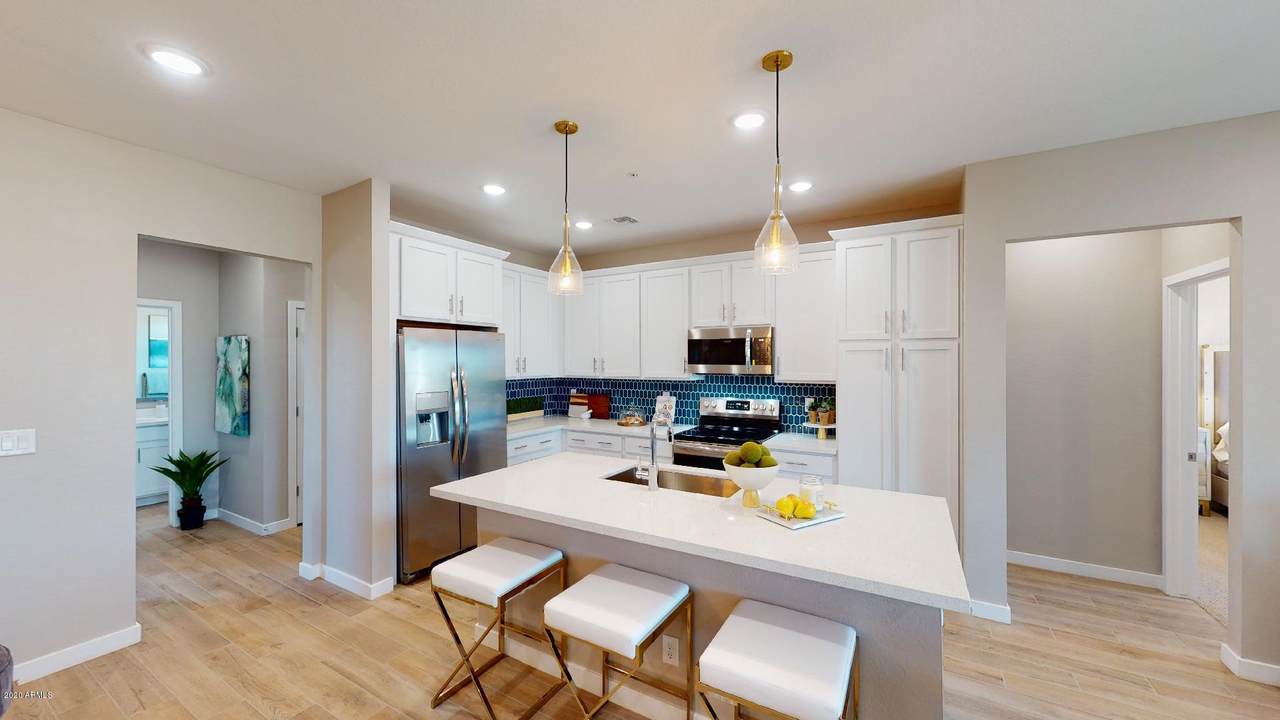 155 Lakeview Boulevard - Photo 1