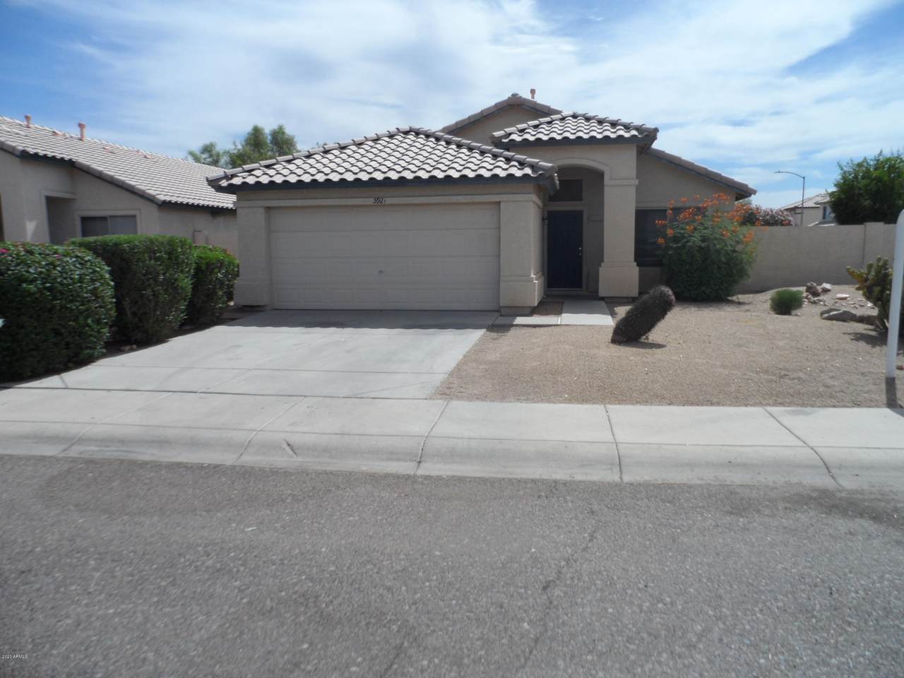 5921 81ST Avenue - Photo 1