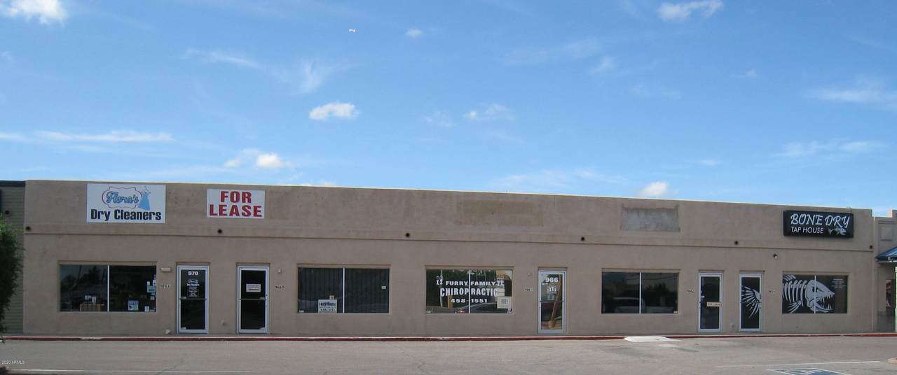 964 Fry Boulevard - Photo 1