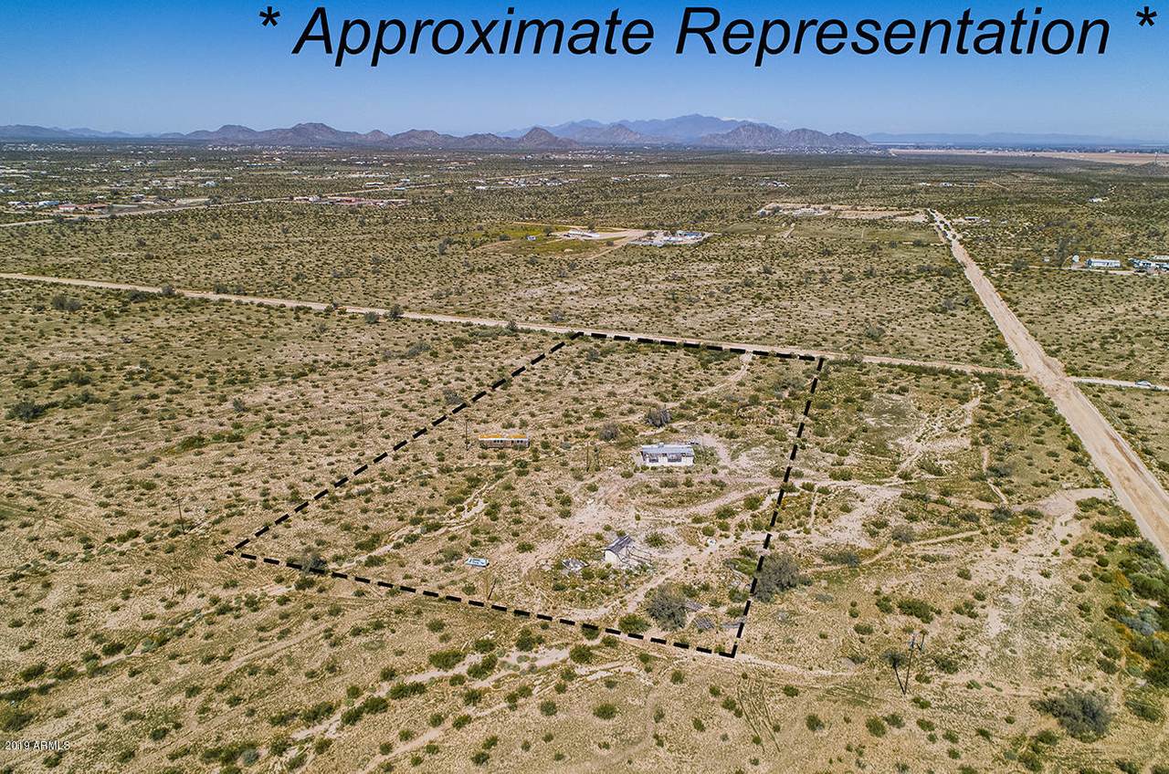 3560 Oak Road - Photo 1
