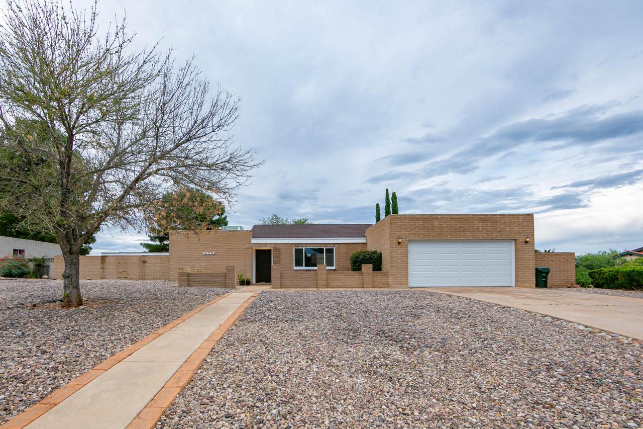 2317 Laurel Lane - Photo 1