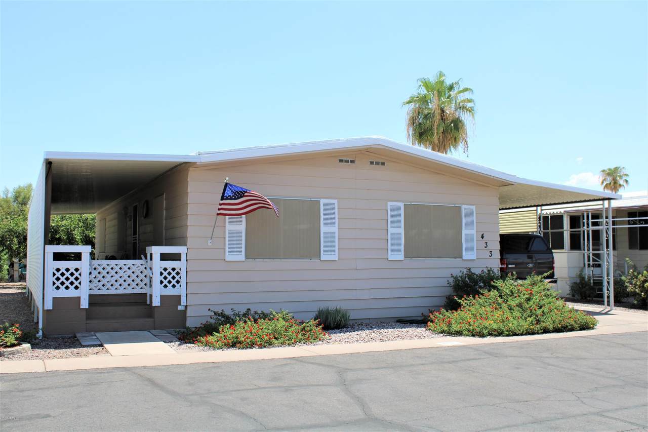 4065 University Drive - Photo 1