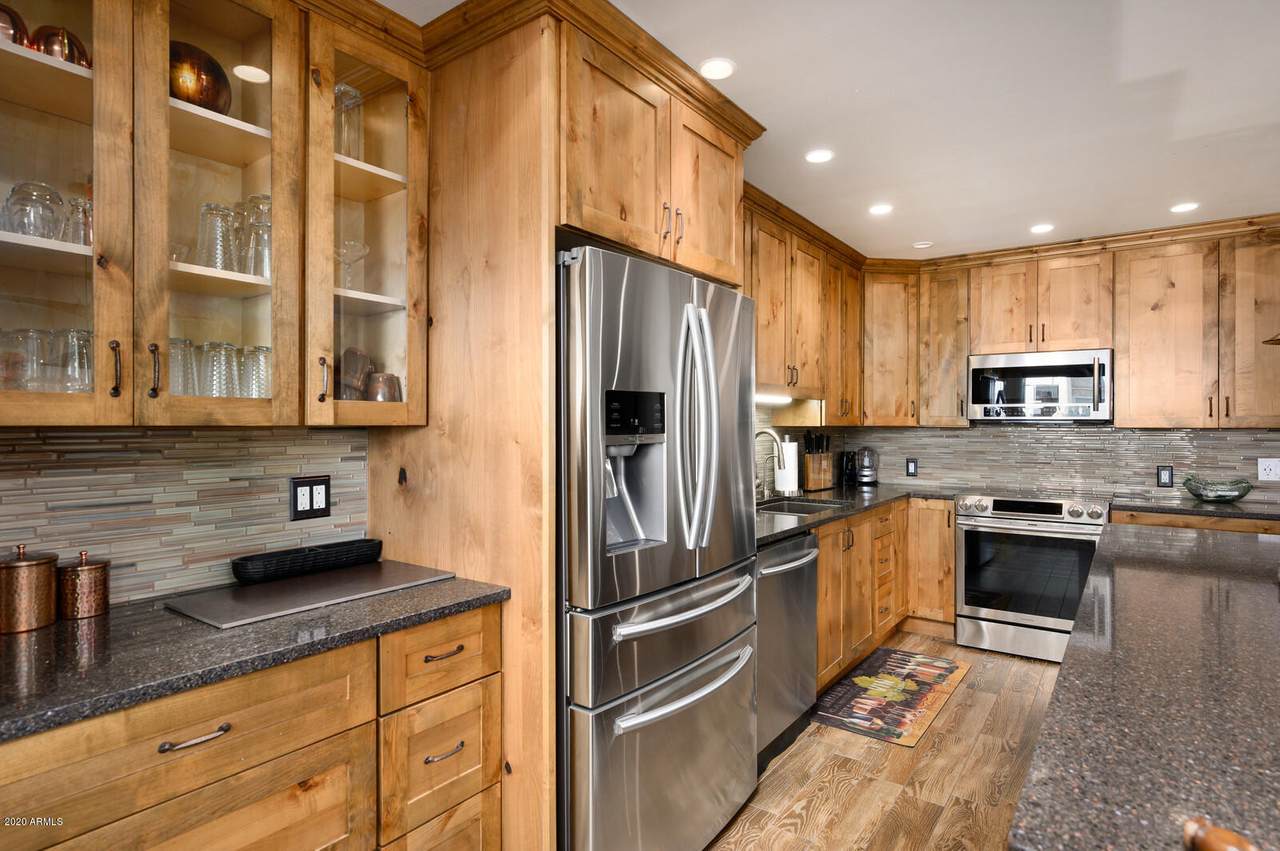 5525 Thomas Road - Photo 1