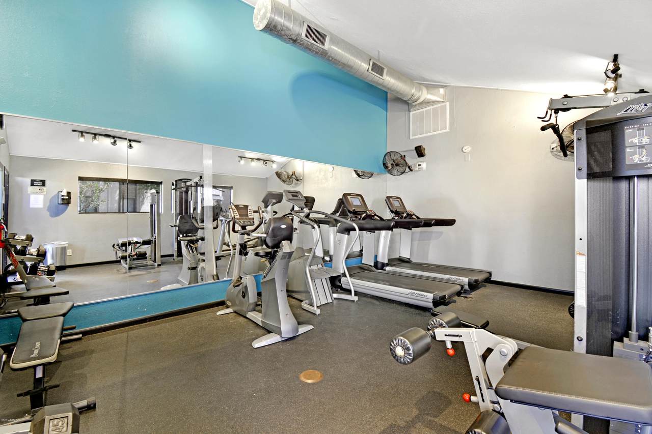 5995 78TH Street - Photo 1