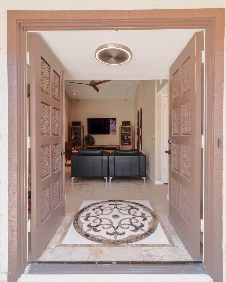 9013 47th Place - Photo 1