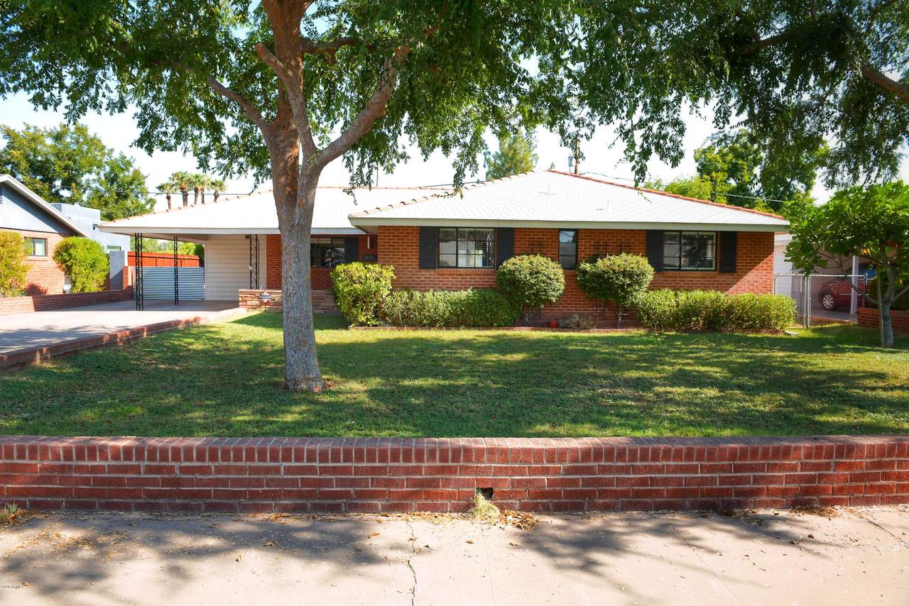 3616 Clarendon Avenue - Photo 1