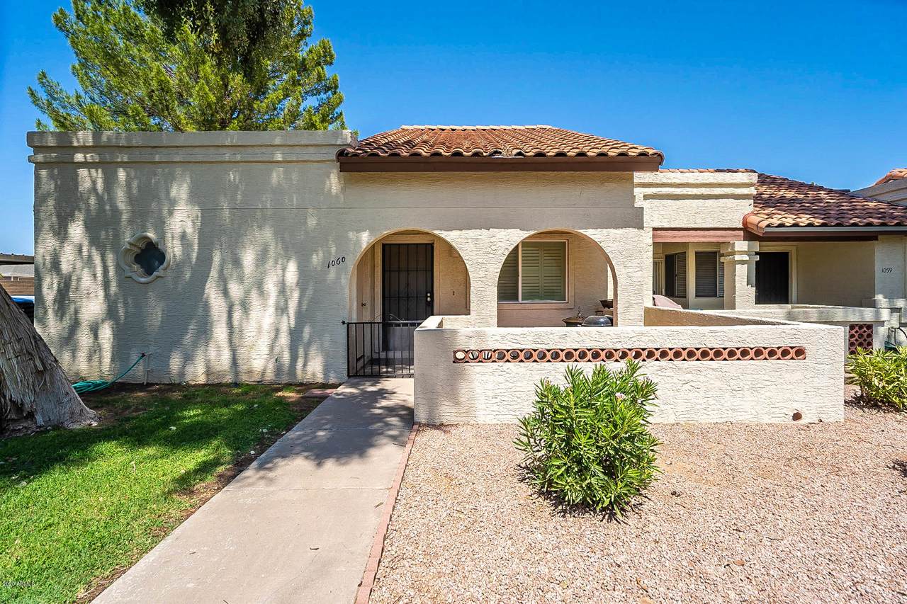 5136 Evergreen Street - Photo 1