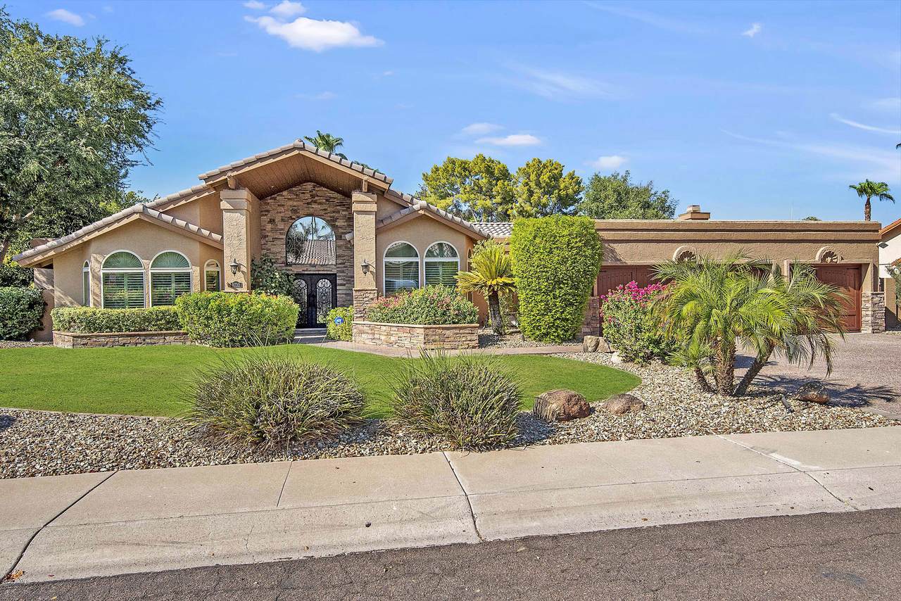 9730 Caron Street - Photo 1