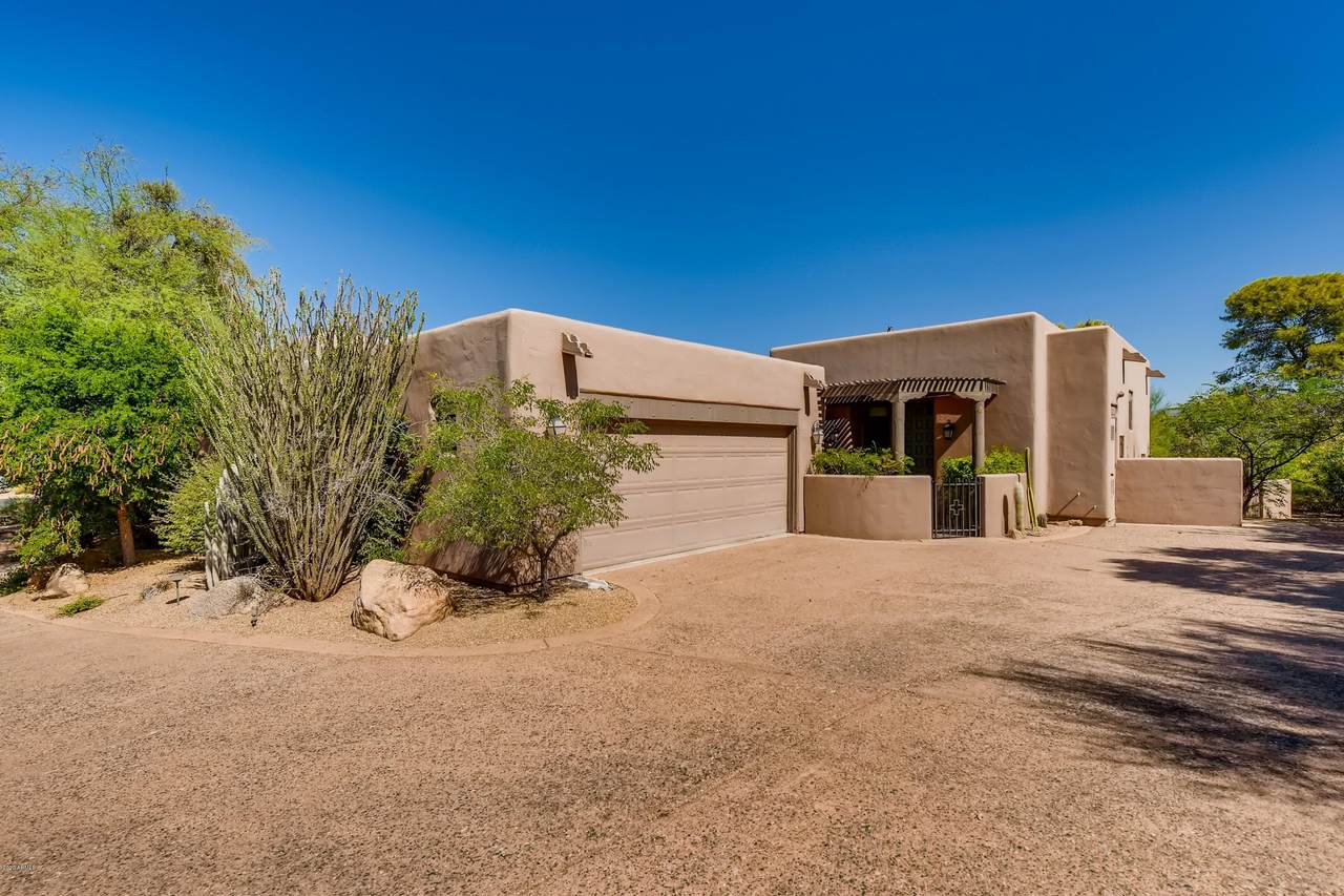 3104 Arroyo Hondo Road - Photo 1